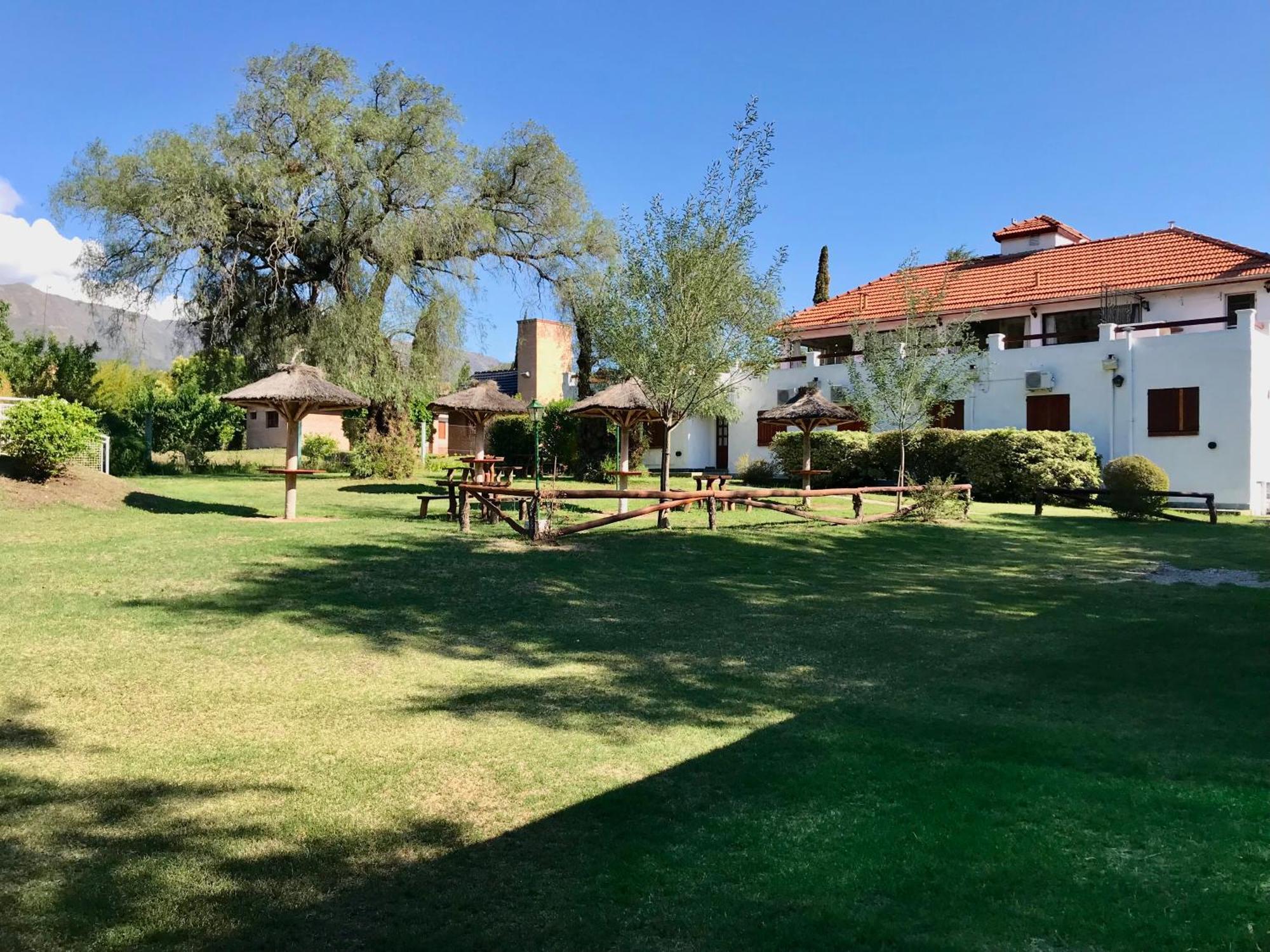 Hotel De Los Cesares Merlo 外观 照片