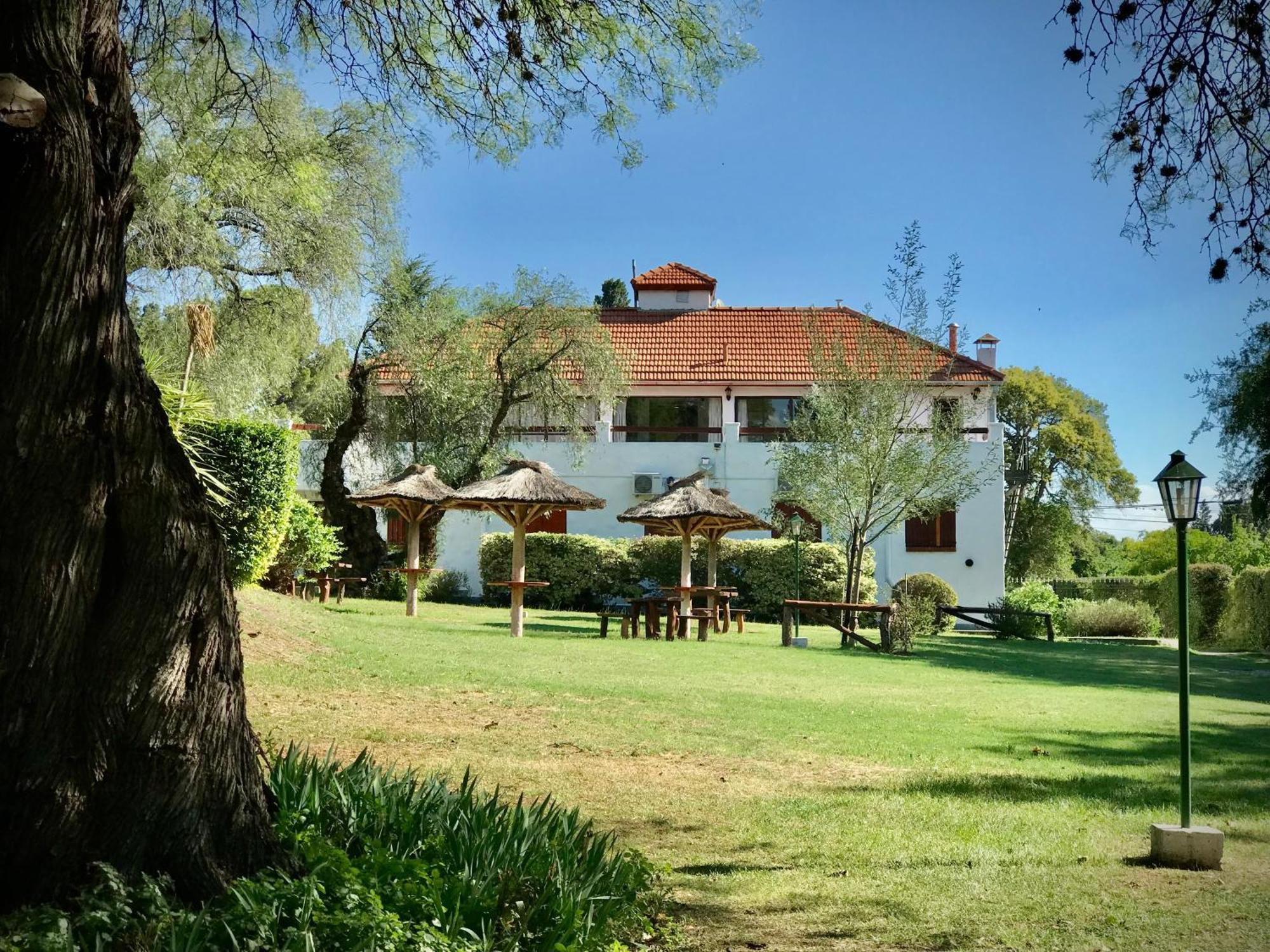 Hotel De Los Cesares Merlo 外观 照片